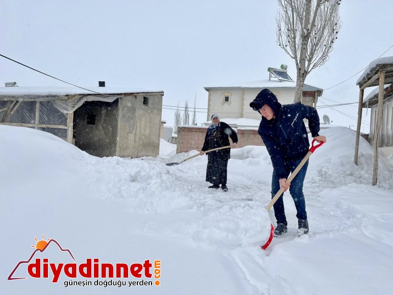 Ağrı ilkbaharda yeniden beyaza büründü6