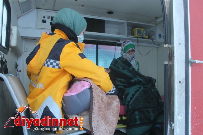 kaldırıldı rahatsızlanan Mezrada çabayla saatlik - bebeği ve AĞRI anne hastaneye 7 3