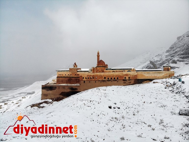 Tarihi İshak Paşa Sarayı geçen sene son 9 yılın ziyaretçi sayısı rekorunu kırdı