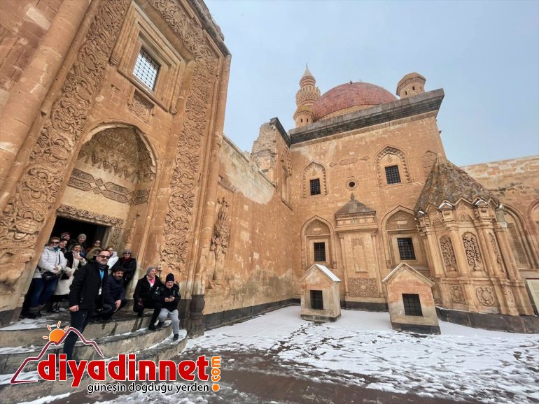yılın Tarihi geçen İshak AĞRI - son 9 rekorunu kırdı Sarayı sene ziyaretçi sayısı Paşa 14