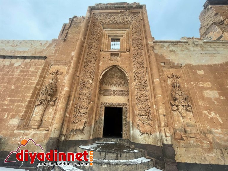 son sene geçen İshak ziyaretçi rekorunu yılın AĞRI Sarayı kırdı Tarihi 9 Paşa sayısı - 18