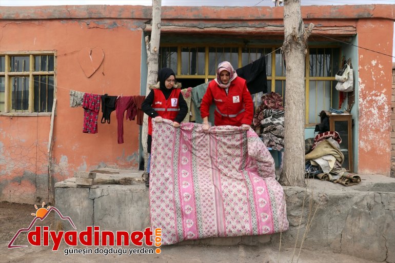 kuruyor Kızılay - taht muhtaç AĞRI bireylerin engelli gönüllüleri bakıma ve Türk gönlünde 15