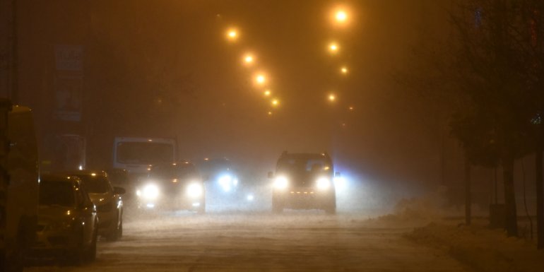 Ardahan-Şavşat, Çıldır-Aktaş kara yolları tipi nedeniyle tırlara kapatıldı
