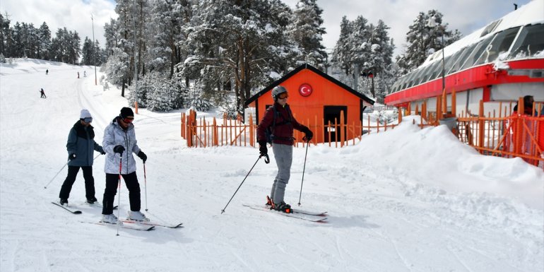 Cıbıltepe ara tatilde de kayakseverleri ağırlamaya hazırlanıyor