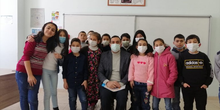 Erzurum'da öğrenciler yaptıkları etkinliklerle milli ve manevi değerlere duyarlı büyüyor