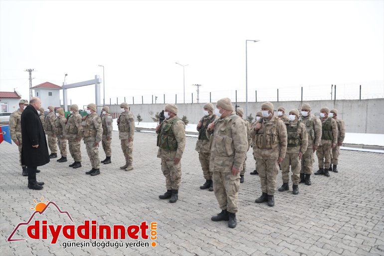 İçişleri Bakanı Soylu, Ağrı'nın Taşlıçay İlçe Jandarma Komutanlığını ziyaret etti