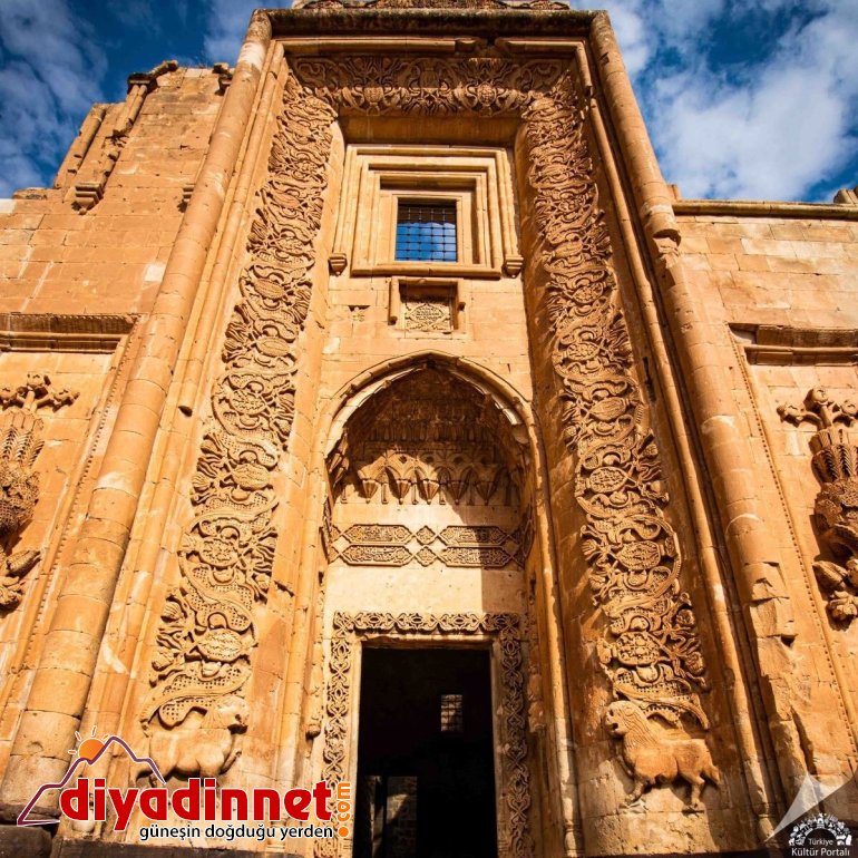 İshak Paşa Sarayı, son 9 yılın en yüksek ziyaretçi sayısına ulaştı3