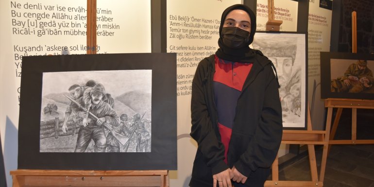 Kars'ta lise öğrencileri 'Çanakkale Destanı'nı kara kalem çalışmalarıyla anlattı