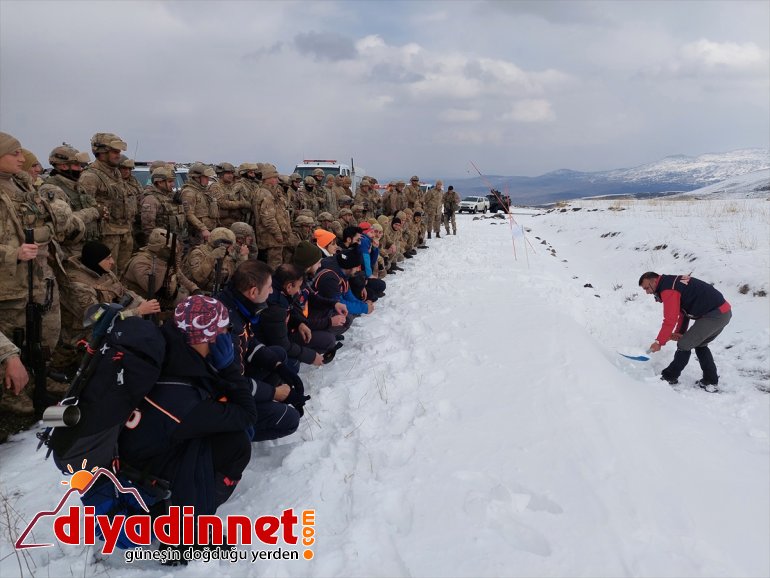 Ağrı kurtarma eteklerinde çığda Dağı eğitimi verildi Komandolara arama 5