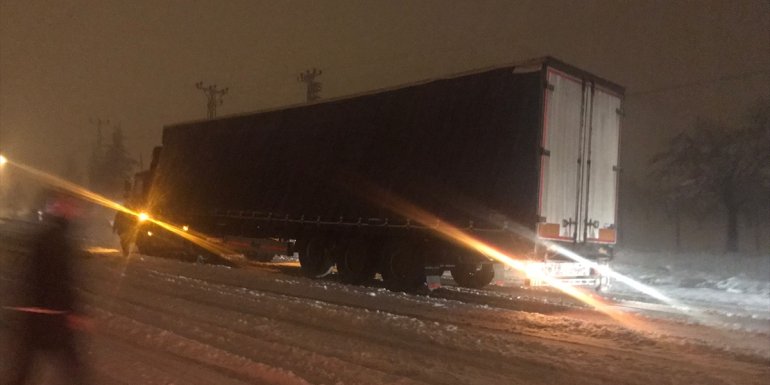 Malatya-Adıyaman kara yolunda ulaşım kontrollü sağlanıyor