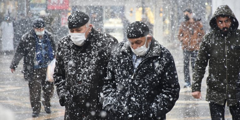 Malatya'da kar yağışı etkili oldu