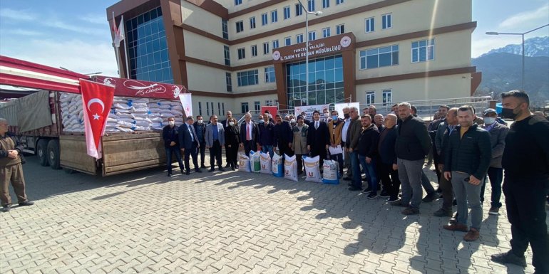 Tunceli'de 195 üreticiye 40 ton nohut ve kuru fasulye tohumu dağıtıldı