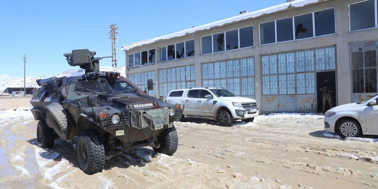 VAN - 41 düzensiz göçmen yakalandı1