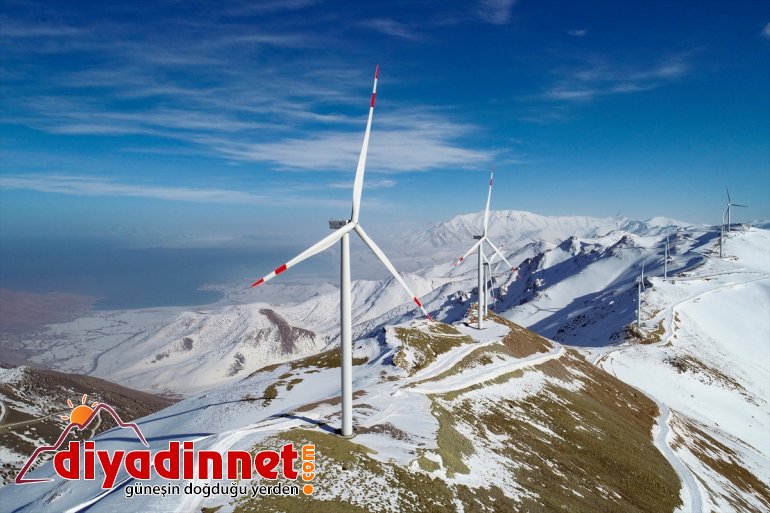Van'da 3 bin rakımlı rüzgar enerjisi santralinde 50 bin haneye elektrik üretiliyor