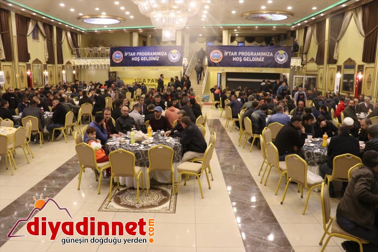 Ağrı Belediye Başkanı Sayan çalışanlarıyla iftar yaptı