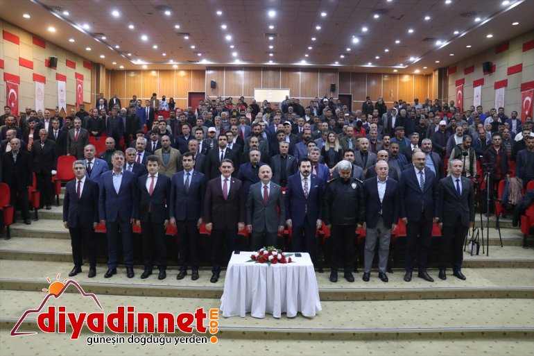 Ağrı'da, sözleşmeli tarıma başlayan 450 çiftçiye 30 ton tohum dağıtıldı