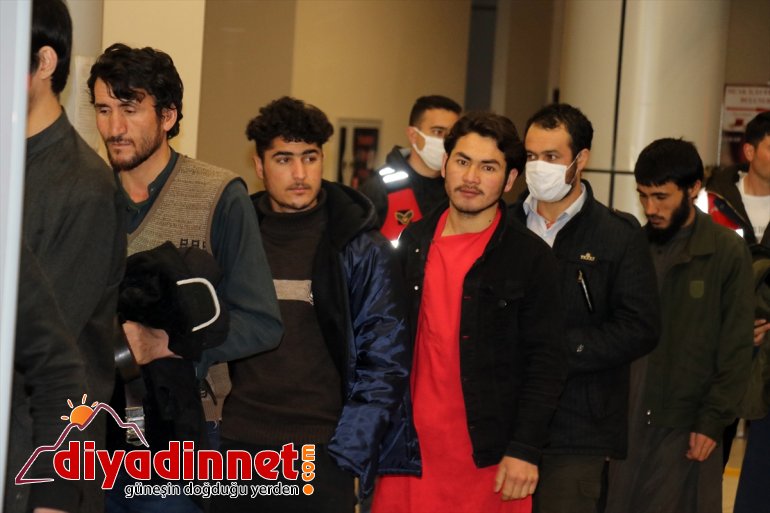 227 Afgan gönderildi göçmen düzensiz yakalanan ülkelerine Ağrı