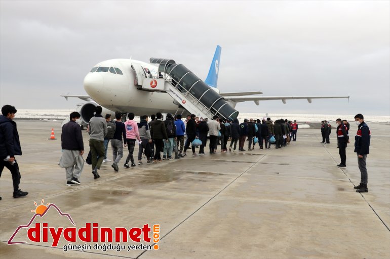 yakalanan 227 Afgan ülkelerine Ağrı