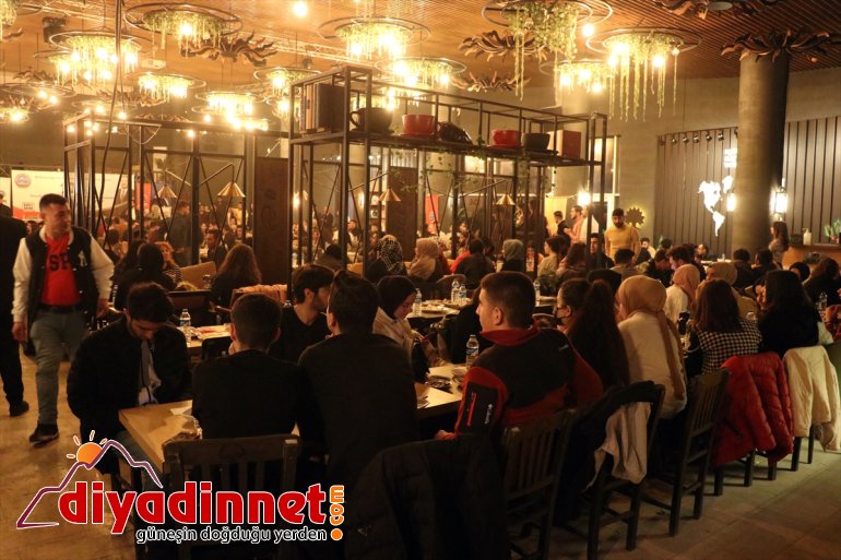 İçişleri Bakanı Soylu, sahur programında telefonla Ağrılı gençlere seslendi: