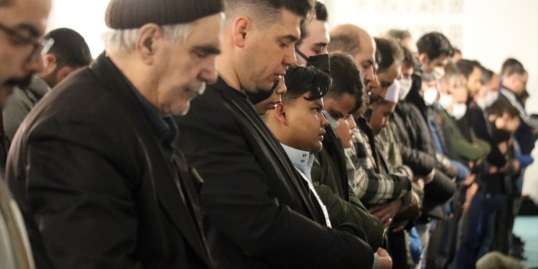 Erzurum, Kars ve Ağrı'da ilk teravih namazı kılındı