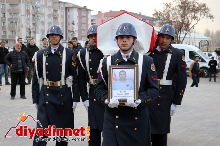 AĞRI koruma uğurlandı (1) Cengiz yolculuğuna infaz son memuru Şehit - Yiğit, 7