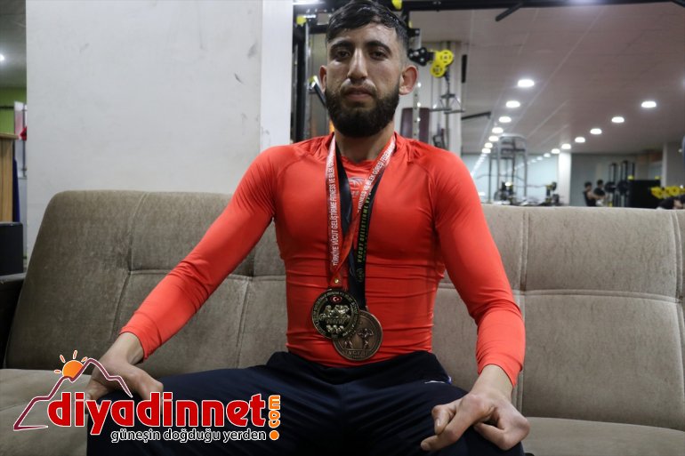 tutunan - hayata engelli örnek doğuştan Sporla Sezer, istiyor AĞRI olmak 6