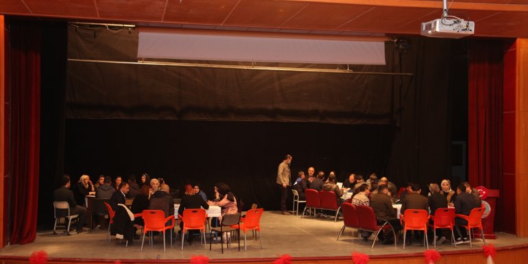 Ahlat'ta bağımlılıkla mücadele çalıştayı düzenlendi