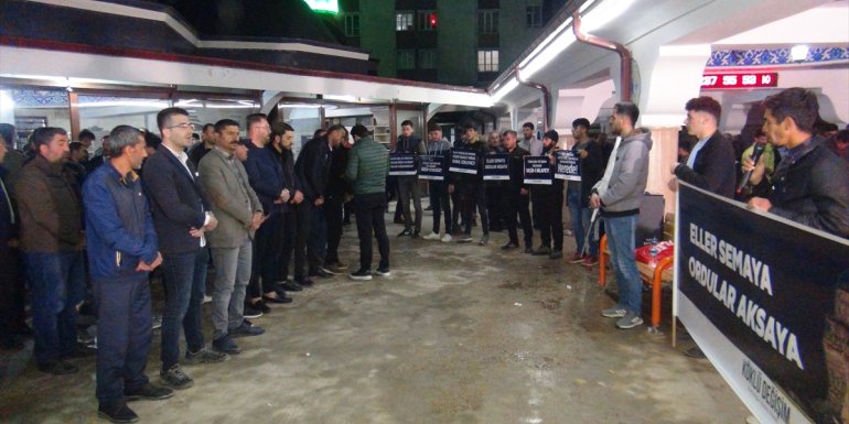 Bitlis'te "İsrail'i telin ve Filistin için dua" programı düzenlendi