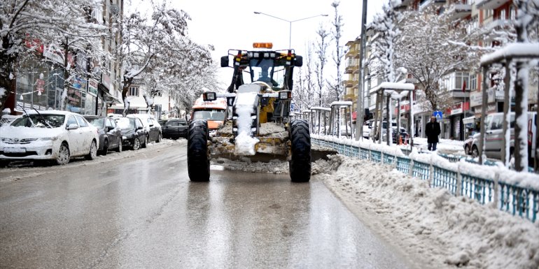 ERZURUM - Karla mücadele çalışmaları nisanda da devam ediyor1