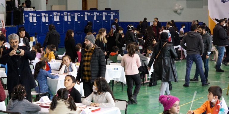 Erzurumlu öğrenciler zeka oyunlarında dereceye girmek için ter döktü1