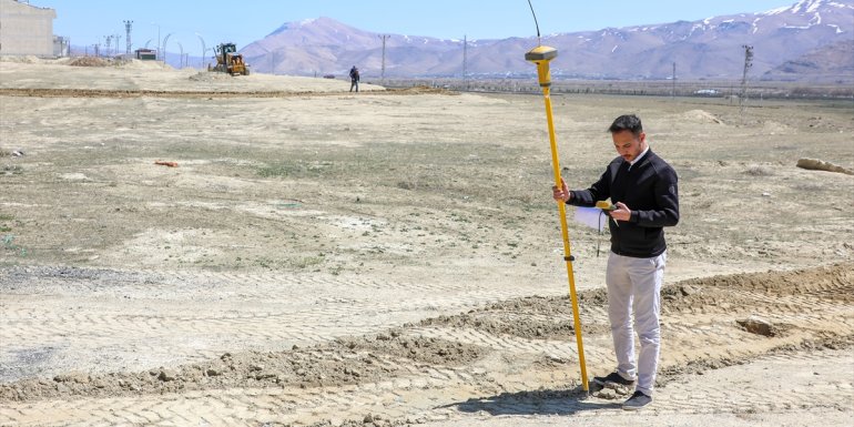 Gürpınar'da imarlı yollar ulaşıma açılıyor