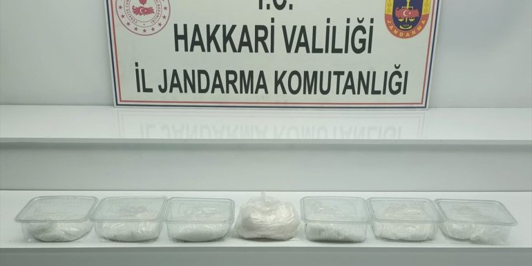 Hakkari kırsalında 7 kilo 500 gram sentetik uyuşturucu yakalandı1
