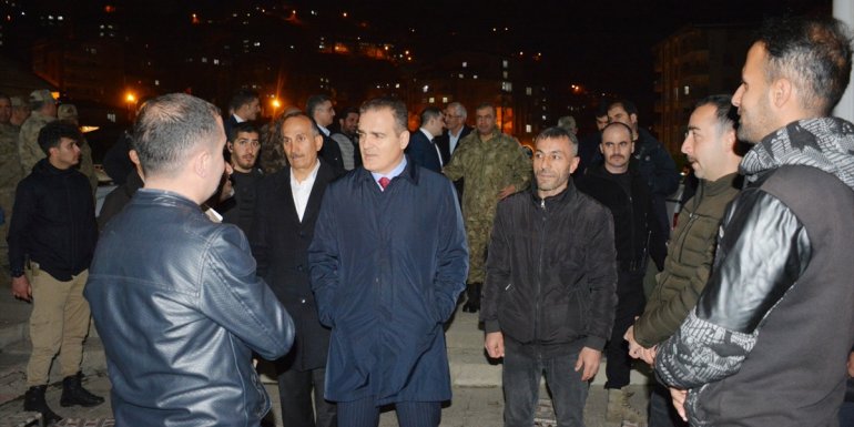 Hakkari Valisi Akbıyık, Şemdinli ilçesinde ziyaretlerde bulundu