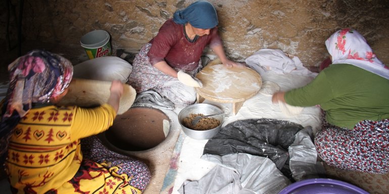 Hakkarili kadınların ramazan hazırlığı