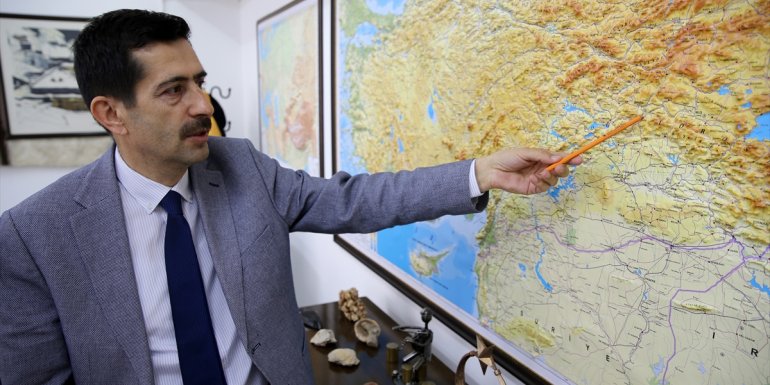 MALATYA - Depreme karşı yapılaşmada coğrafi özelliklere dikkat edilmesi uyarısı1