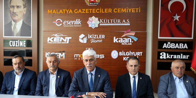 Malatya'da zirai don kayısı bahçelerine zarar verdi