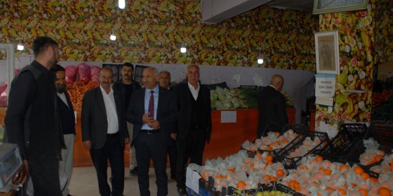 MHP Van İl Başkanı Güngöralp Gevaş esnafını ziyaret etti