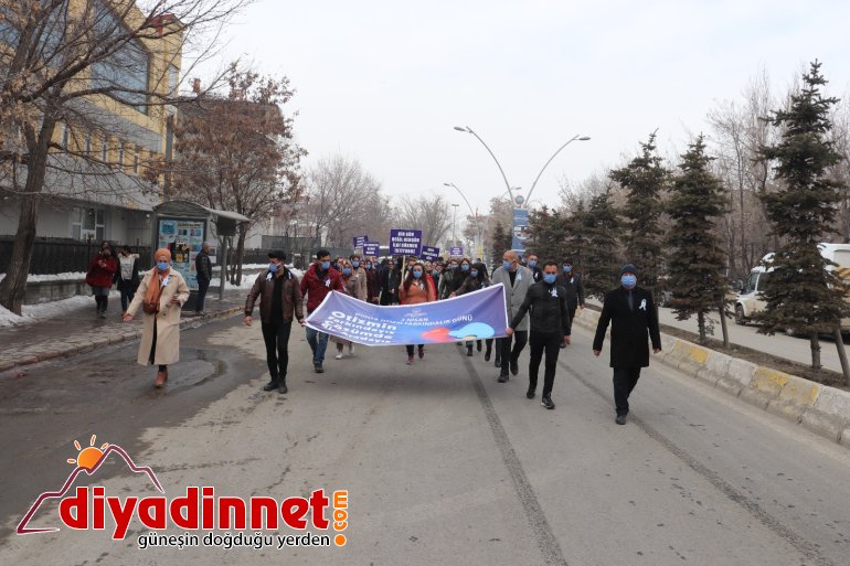 Otizme dikkat çekmek için yürüdüler4