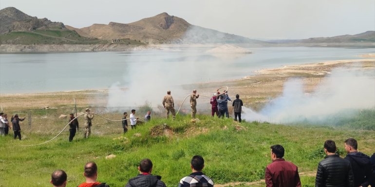 Tunceli'de jandarma ve güvenlik korucularına yangın eğitimi verildi