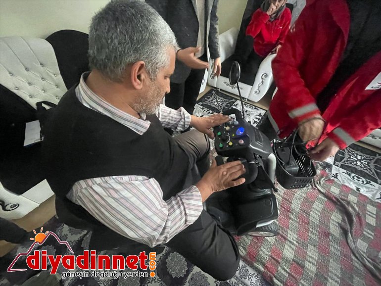 etti Kızılay, hediye tekerlekli 2 engelliye Ağrı