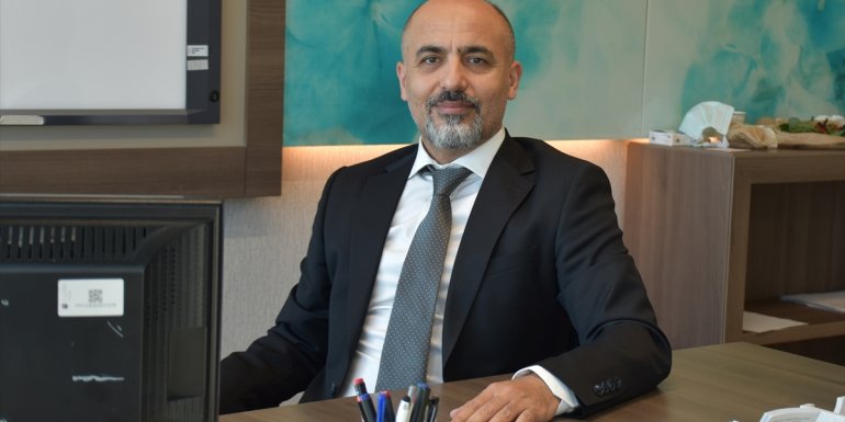 Uzmanından "burun dolgusu rinoplastinin yerini tutmaz" uyarısı