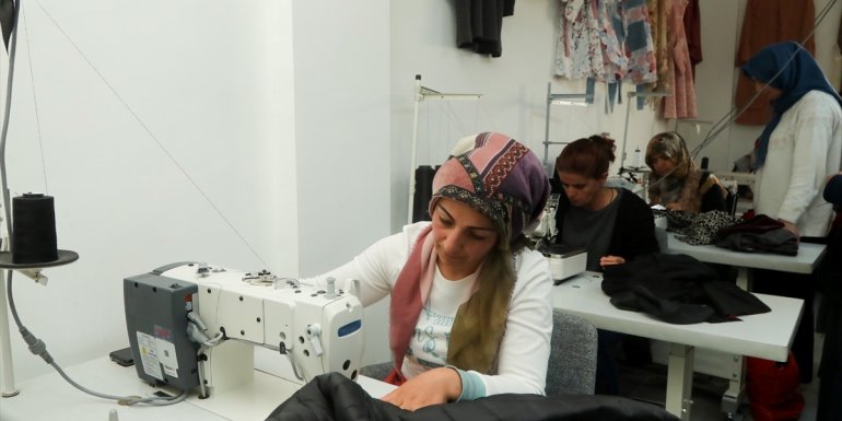 Van'da kadınlar kurslar sayesinde meslek sahibi oluyor