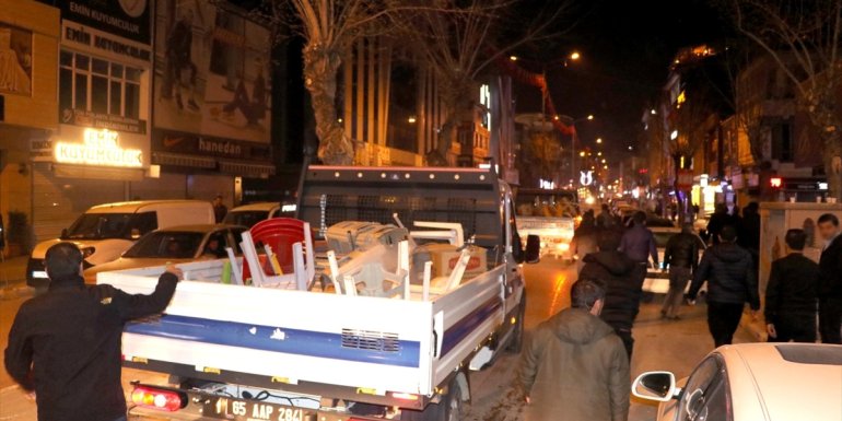 Van'da kaldırımları işgal eden seyyar satıcılara müdahale edildi