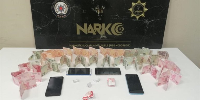 Van'da uyuşturucu operasyonlarında 44 şüpheli yakalandı