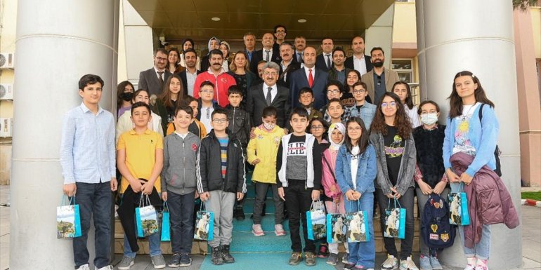 Vanlı öğrenciler TÜBİTAK