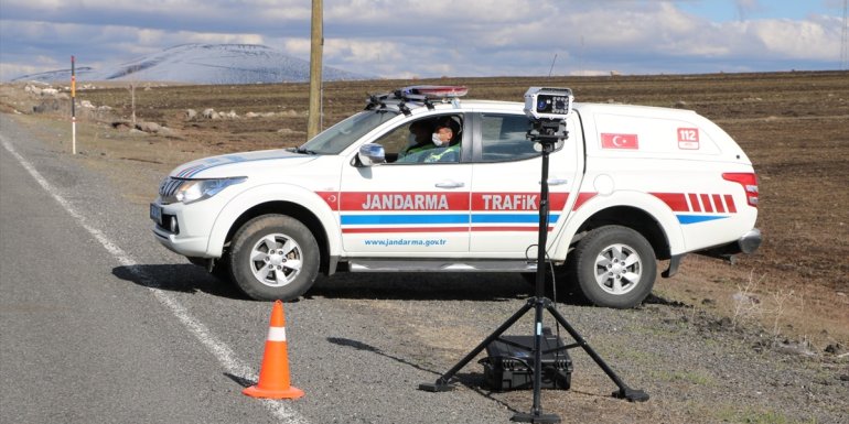 Yerli mobil hız tespit sistemi Kars