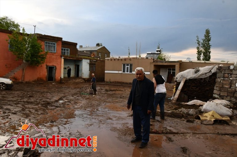 kapılan sel çocuk hayatını sularına kaybetti Ağrı