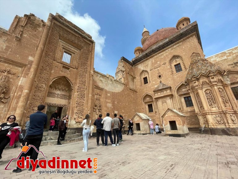 ziyaretçi Sarayı, geçen bayramı geçirdi - rekorunun ardından yoğun AĞRI İshak Paşa da yılki 3