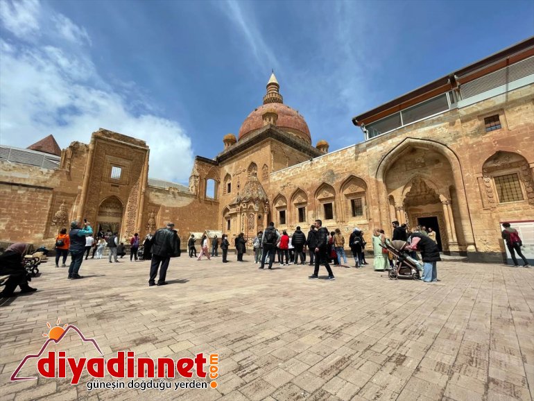 Sarayı, - geçen geçirdi yılki AĞRI rekorunun ziyaretçi da ardından İshak bayramı yoğun Paşa 4