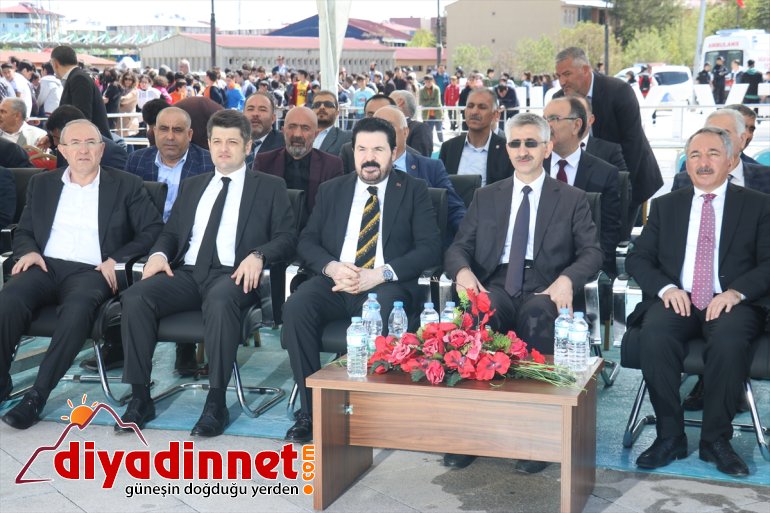 Yardımcısı - Yılmaz, bilim konuştu şenliğinin Bakan açılışında AĞRI Eğitim Milli 11